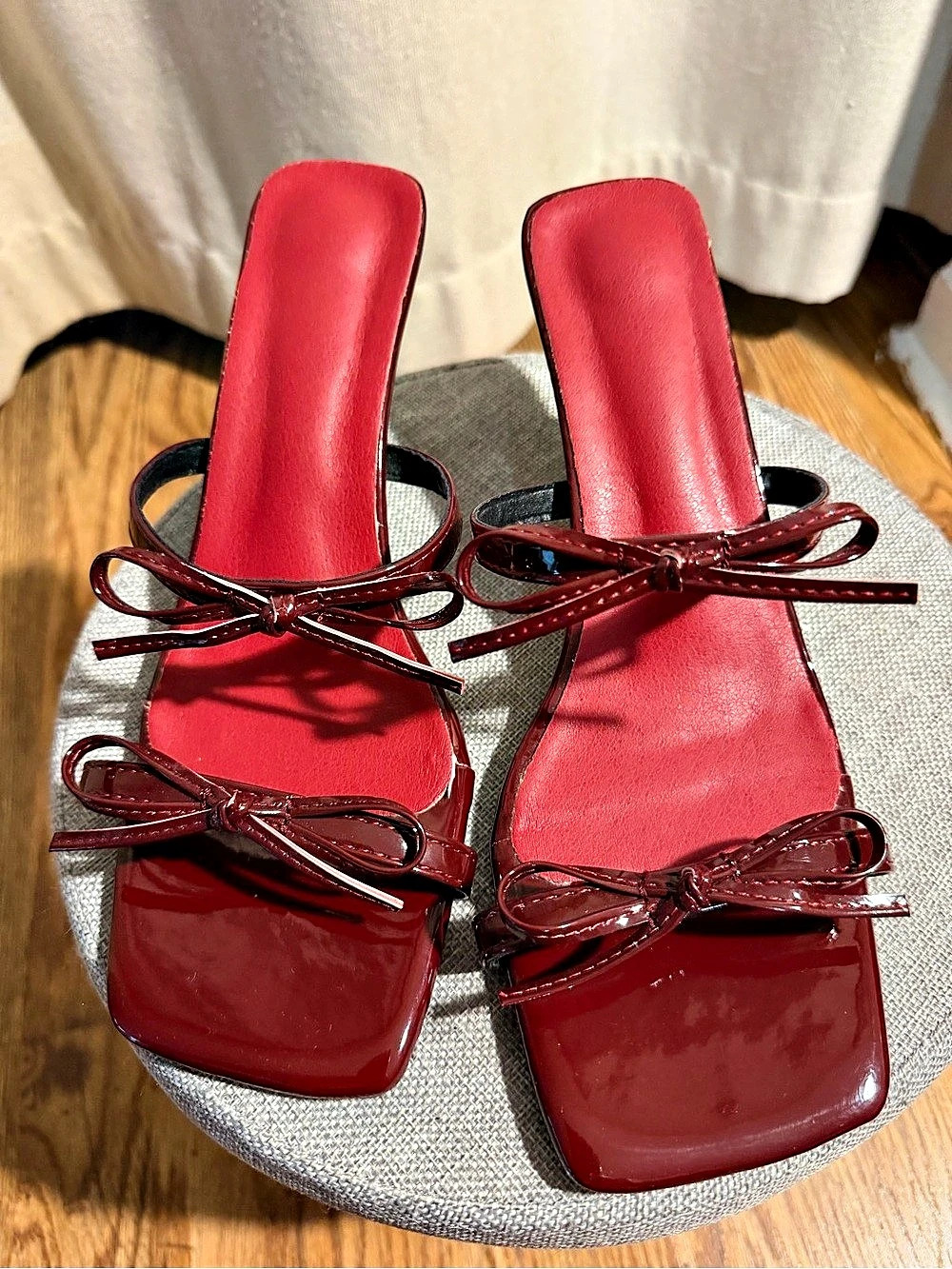 Bow Detail Heels in Red EU 43/US 10 Like New
